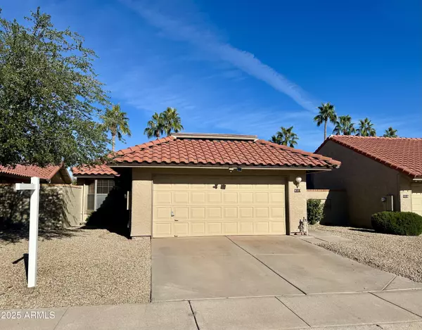 4212 E SANDIA Street, Phoenix, AZ 85044