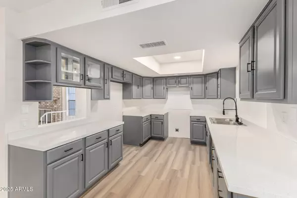 Phoenix, AZ 85053,16275 N 30TH Drive