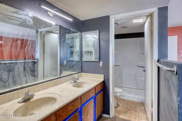 Mesa, AZ 85201,1446 N COLEMAN Circle