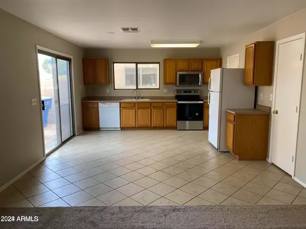 Chandler, AZ 85286,2138 E SPRUCE Drive