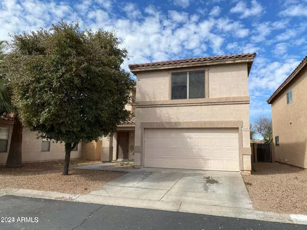 2138 E SPRUCE Drive, Chandler, AZ 85286