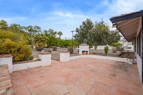 Phoenix, AZ 85018,5401 E EXETER Boulevard