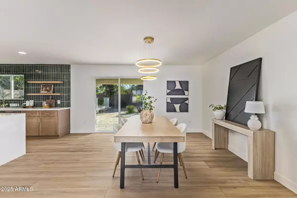 Phoenix, AZ 85028,3401 E SHAW BUTTE Drive