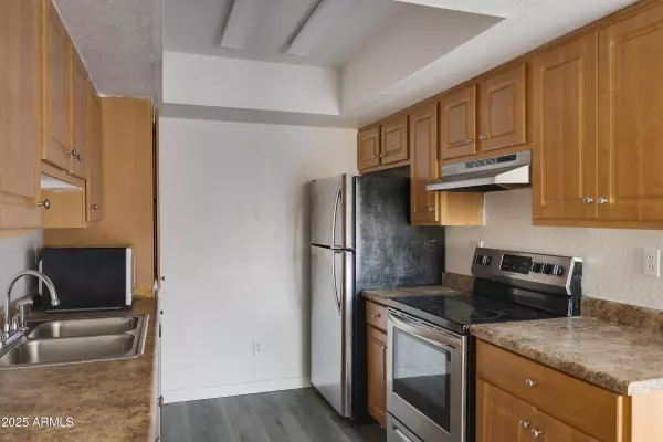 Phoenix, AZ 85031,3810 N MARYVALE Parkway #2067