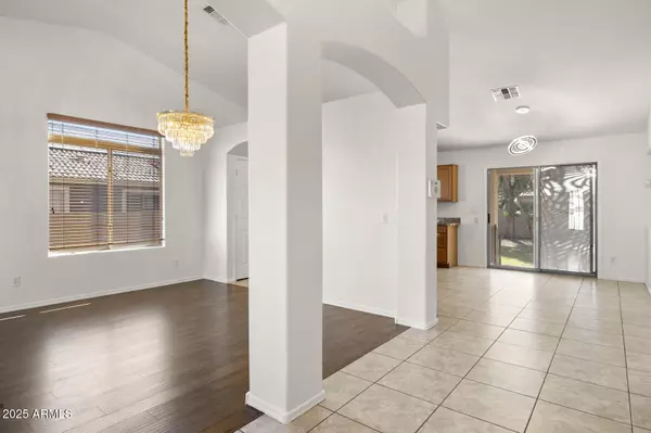 Gilbert, AZ 85297,3297 E WARBLER Road