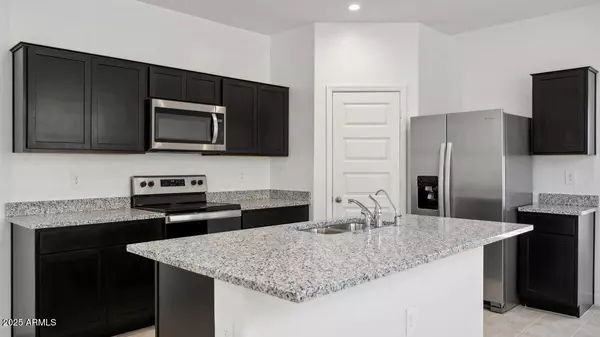 Apache Junction, AZ 85120,8958 S Palo Verde Drive