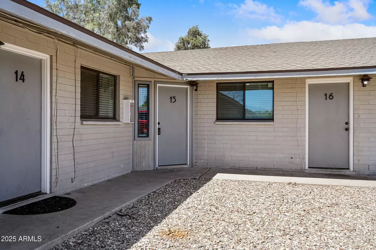 Phoenix, AZ 85021,1744 W Glendale Avenue #15