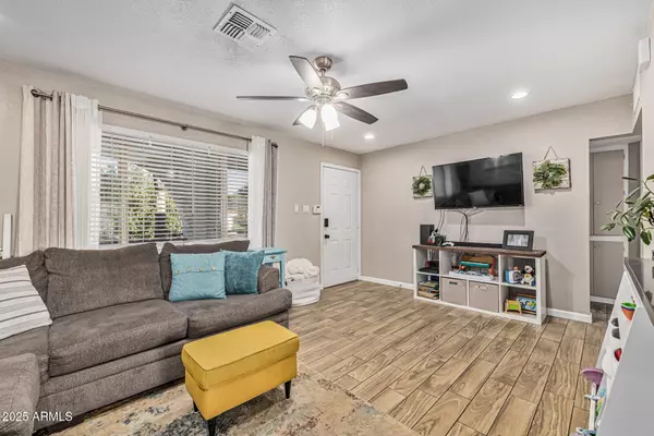 Mesa, AZ 85206,6407 E ASPEN Avenue