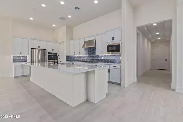 Cave Creek, AZ 85331,38500 N SCHOOL HOUSE Road #8