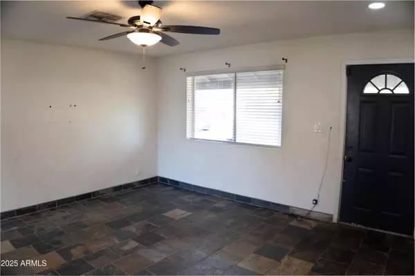 Phoenix, AZ 85023,17620 N 16TH Avenue