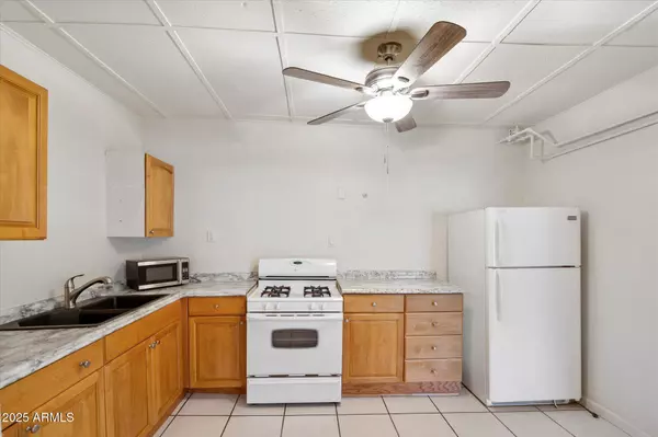 Phoenix, AZ 85007,126 N 10TH Avenue