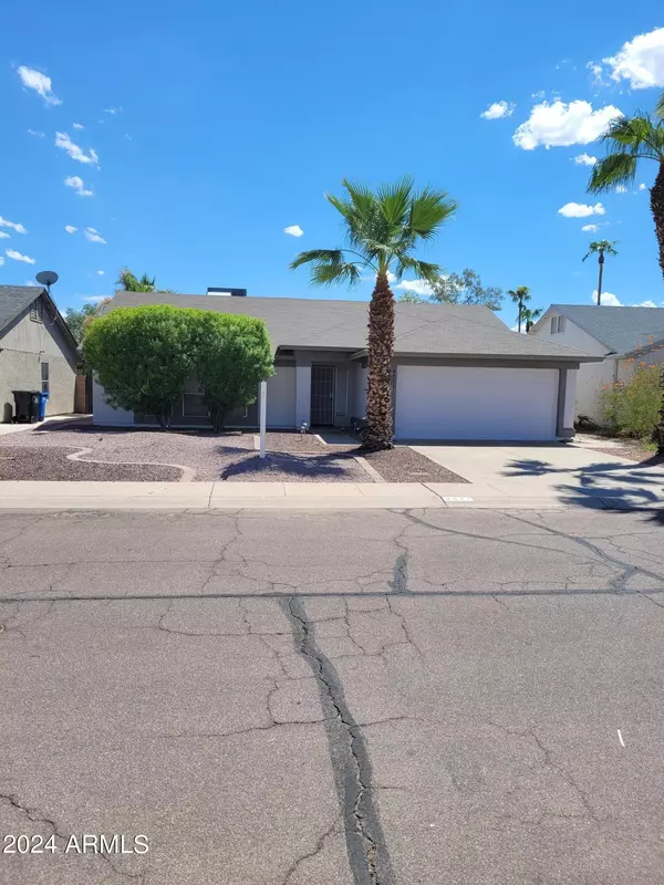 4531 E ASHURST Drive, Phoenix, AZ 85048