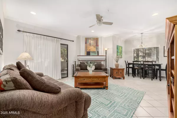 Scottsdale, AZ 85260,15050 N THOMPSON PEAK Parkway #1054