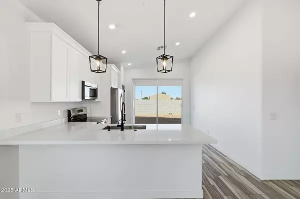 Eloy, AZ 85131,3110 W TRONA Drive