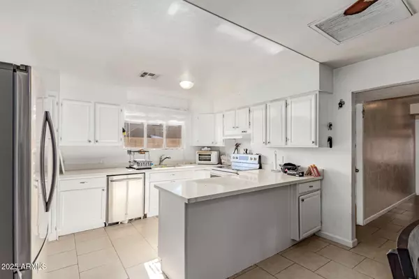 Phoenix, AZ 85031,2938 N 50TH Drive