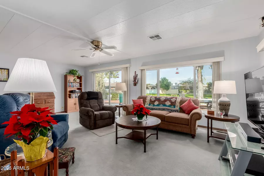 9422 E Lakeside Drive, Sun Lakes, AZ 85248