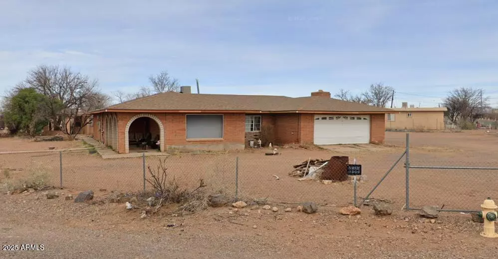 460 S CHASE Street, Douglas, AZ 85607