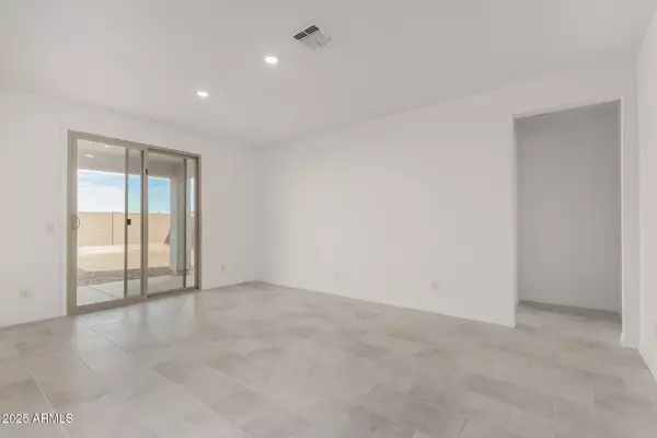 San Tan Valley, AZ 85143,2988 E Mecklenburg Way