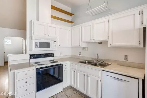 Phoenix, AZ 85024,510 E SEQUOIA Drive