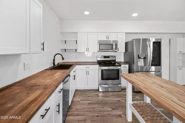 Phoenix, AZ 85015,1729 W FAIRMOUNT Avenue