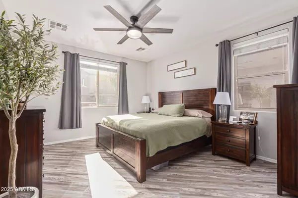 San Tan Valley, AZ 85143,613 E NAVAJO Trail