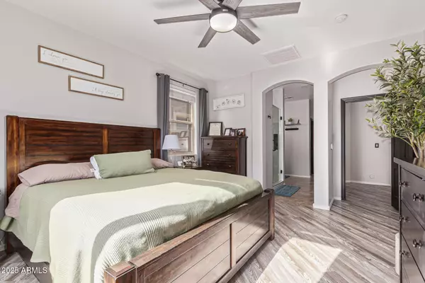 San Tan Valley, AZ 85143,613 E NAVAJO Trail