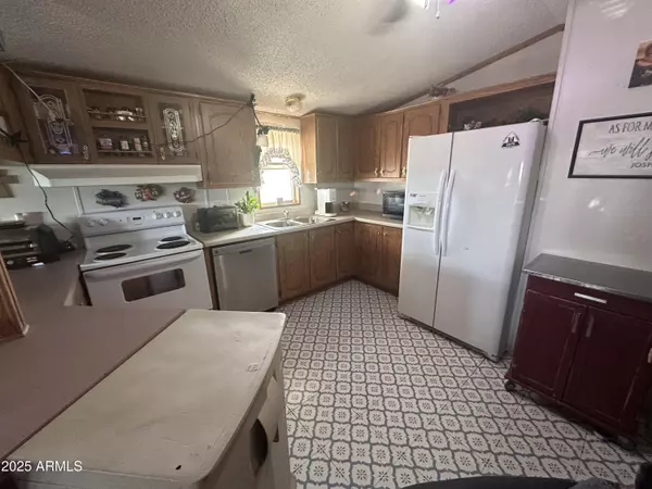 Wittmann, AZ 85361,33240 N 224th Avenue