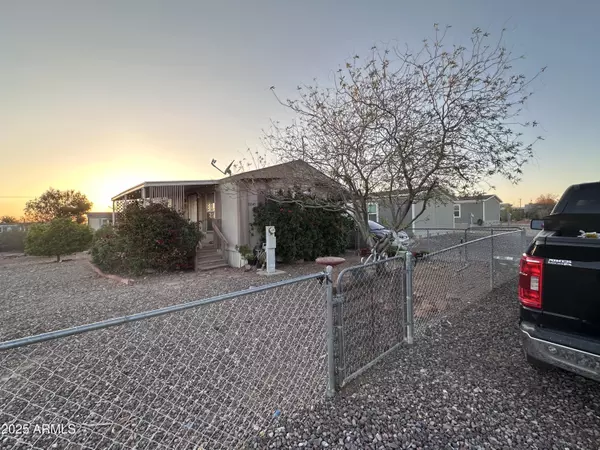 33240 N 224th Avenue, Wittmann, AZ 85361