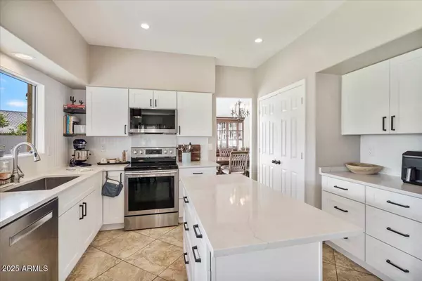 Phoenix, AZ 85044,14879 S 43RD Place