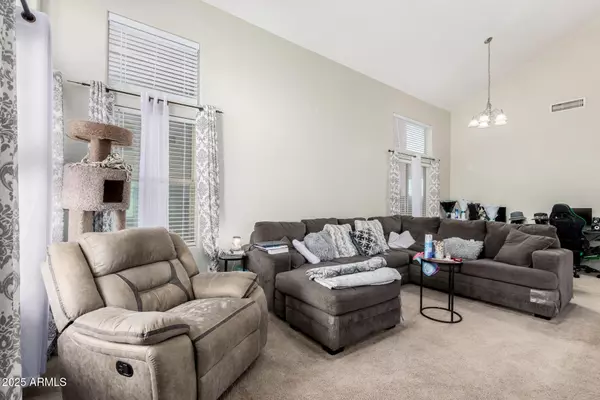 Phoenix, AZ 85041,6714 S 37TH Lane