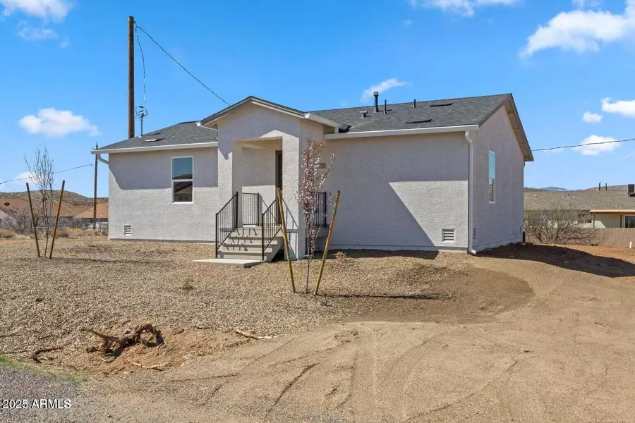20154 E PRICKLY PEAR Drive, Mayer, AZ 86333