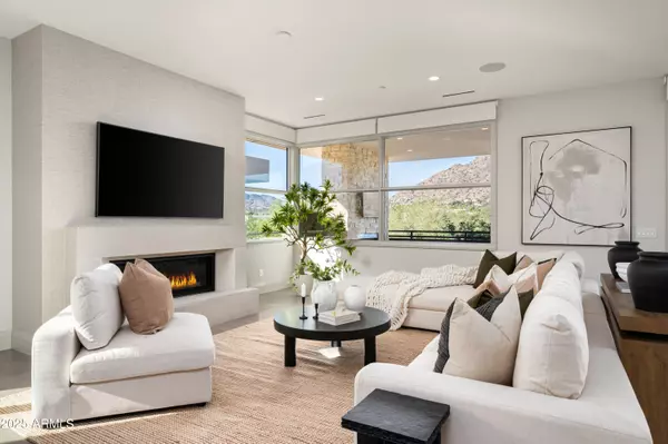 Paradise Valley, AZ 85253,5580 E STELLA Lane