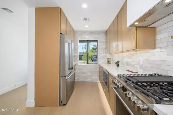 Scottsdale, AZ 85257,2114 N 69TH Place