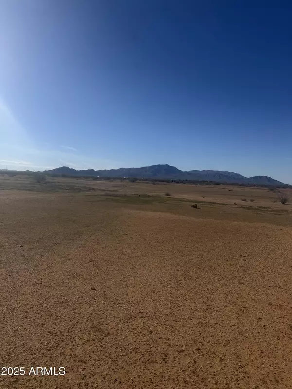 Aguila, AZ 85320,0 W Valley Road -- #1