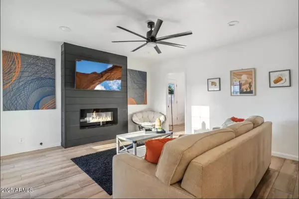 Scottsdale, AZ 85257,8302 E Windsor Avenue