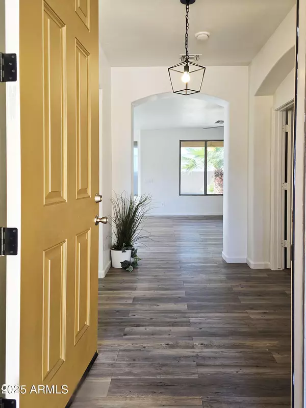 Phoenix, AZ 85041,6628 S 26TH Drive