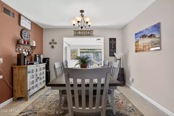 649 N 61ST Place, Mesa, AZ 85205