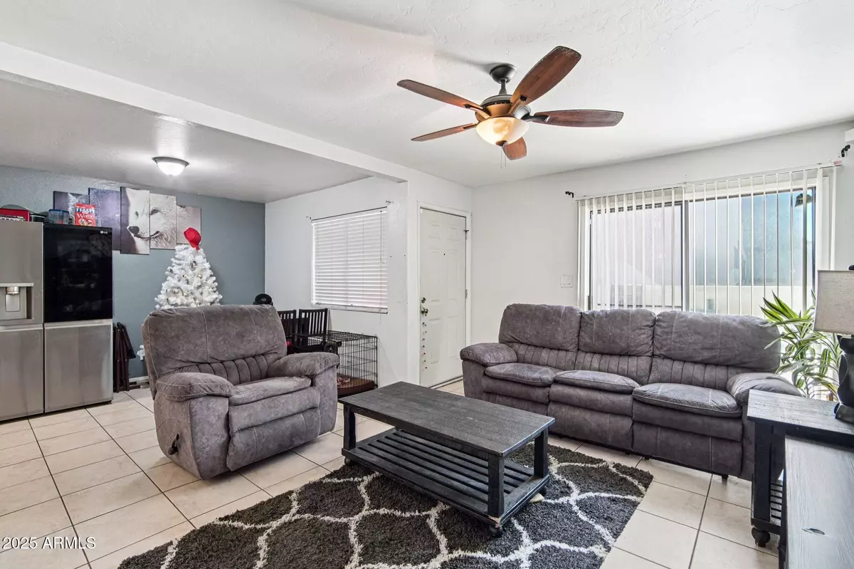 Mesa, AZ 85202,2121 S PENNINGTON -- #47