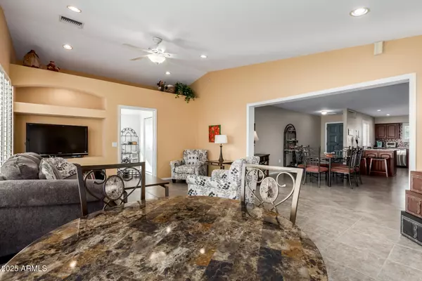 Sun City, AZ 85351,10027 W LAKEVIEW Circle S