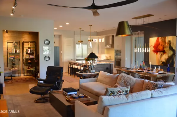 Phoenix, AZ 85054,5250 E DEER VALLEY Drive #304