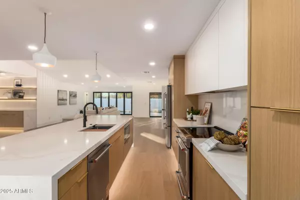 Scottsdale, AZ 85257,2602 N 82ND Street