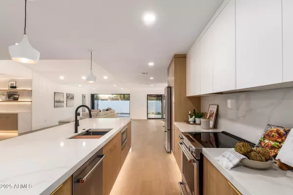 Scottsdale, AZ 85257,2602 N 82ND Street