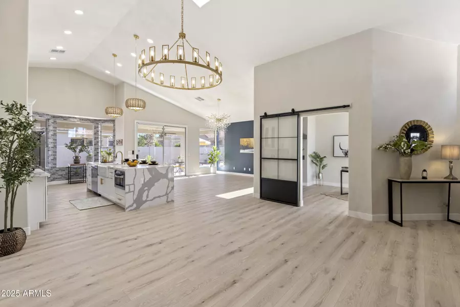 25843 S EASTLAKE Drive, Sun Lakes, AZ 85248