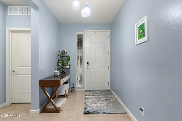 San Tan Valley, AZ 85143,7286 E BOBWHITE Court