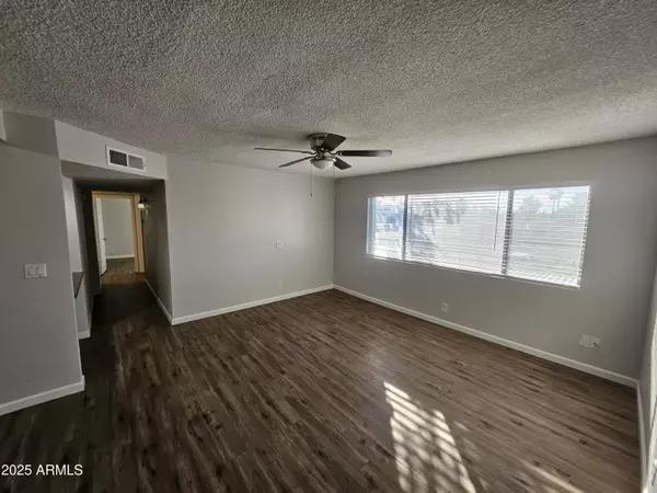 Mesa, AZ 85201,424 W BROWN Road #206