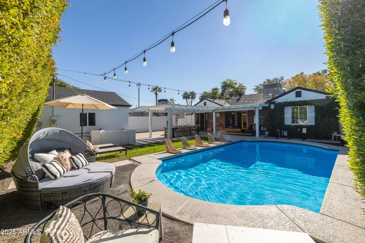 Phoenix, AZ 85003,332 W CAMBRIDGE Avenue