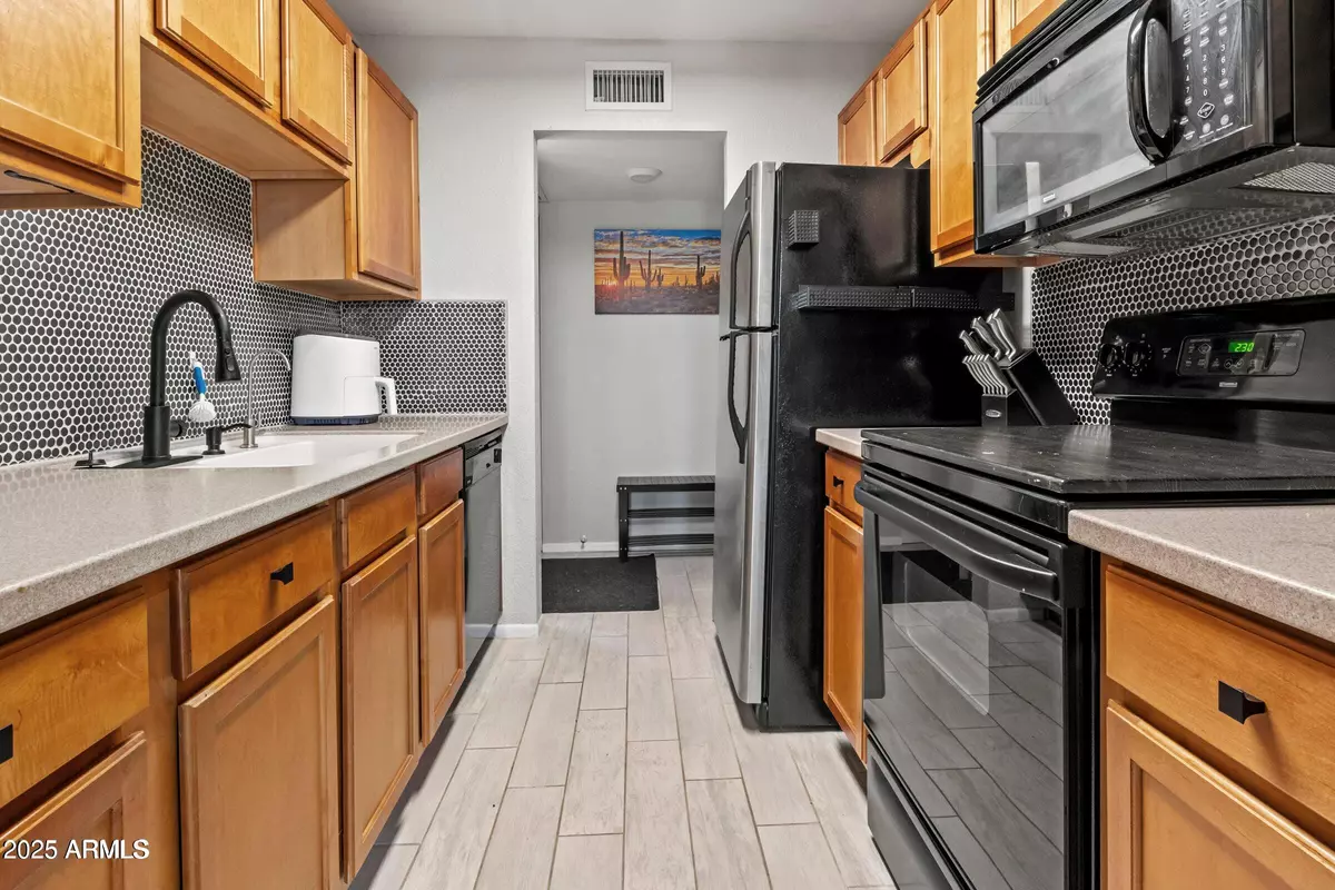 Phoenix, AZ 85020,7550 N 12th Street #139