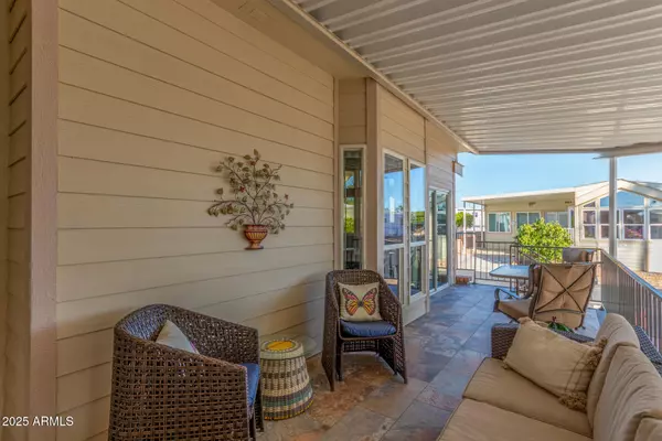 Mesa, AZ 85206,111 S GREENFIELD Road #421