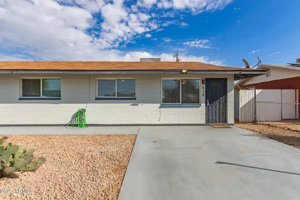 430 REIZEN Drive, Morristown, AZ 85342