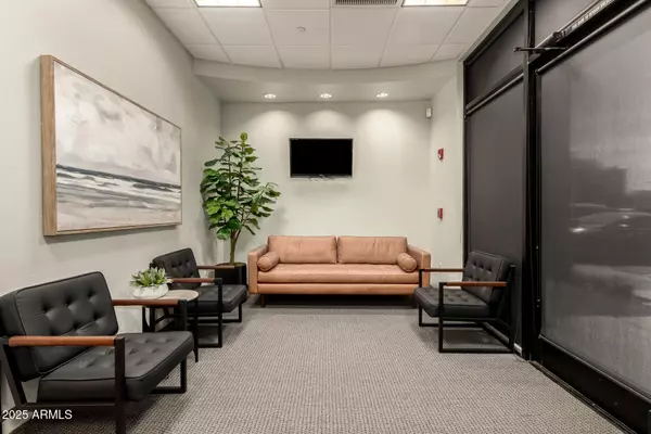 Gilbert, AZ 85296,1355 S HIGLEY Road #114